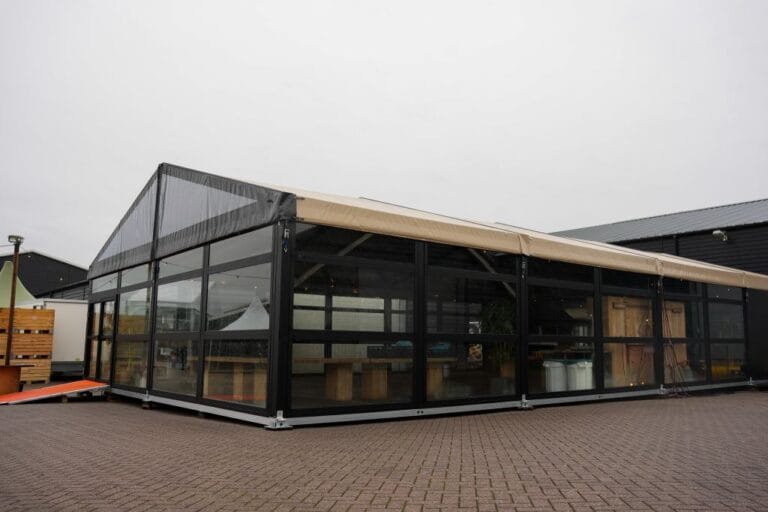 tente de réception professionnelle chapiteau-réception-professionnel-noir